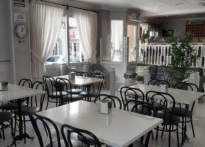 卡诺酒店 * 托雷维耶哈