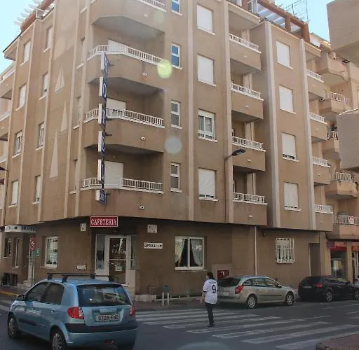 卡诺酒店 * 托雷维耶哈