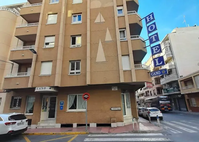 Cano فندق *